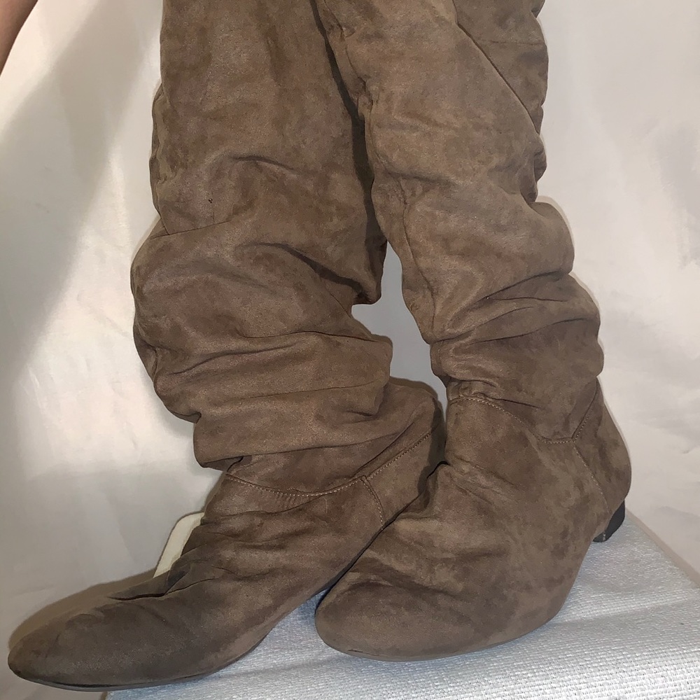 Forever 21 Gray scrunched up thigh high boots